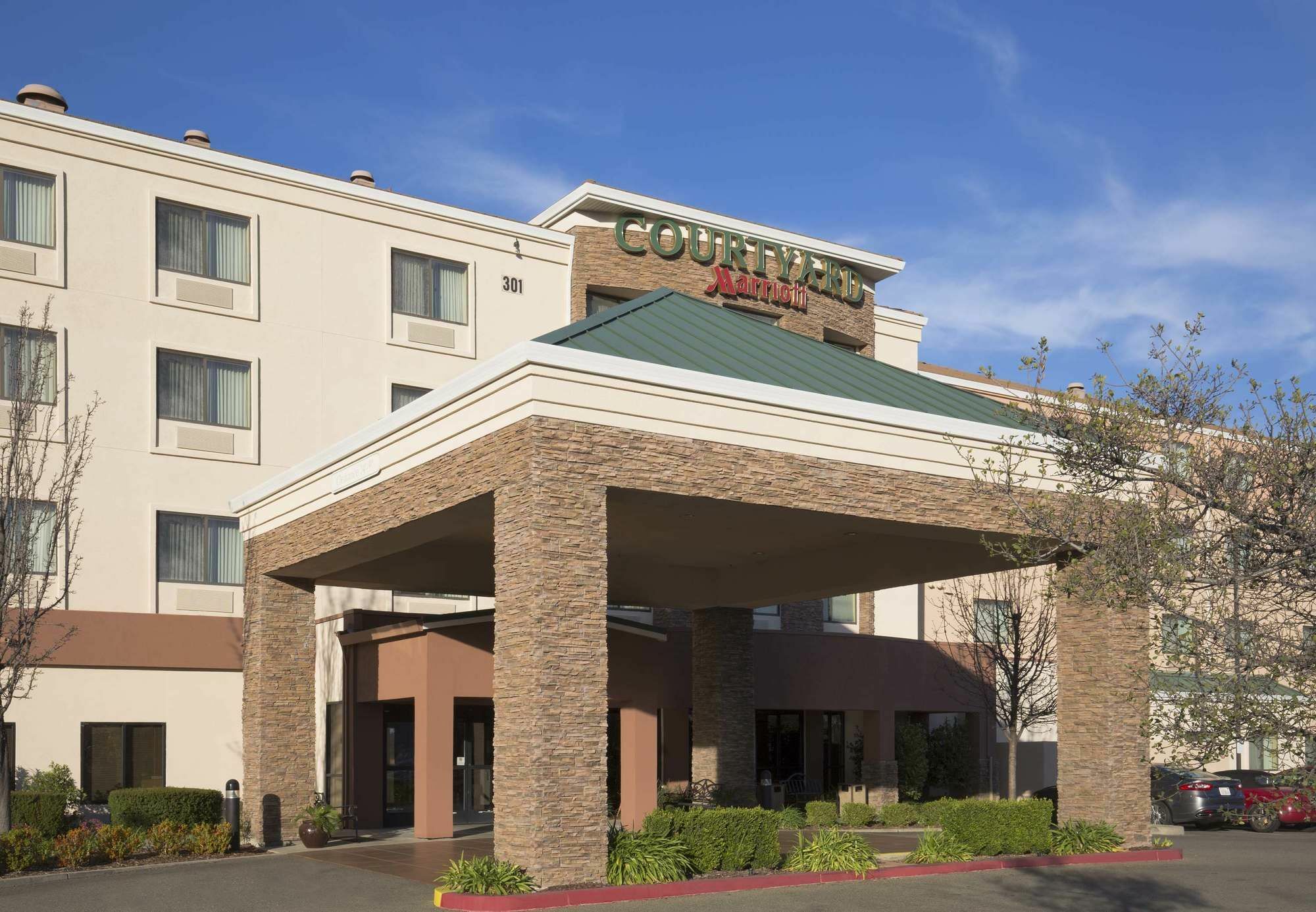 Courtyard By Marriott Roseville Galleria Mall/Creekside Ridge Drive Exterior foto